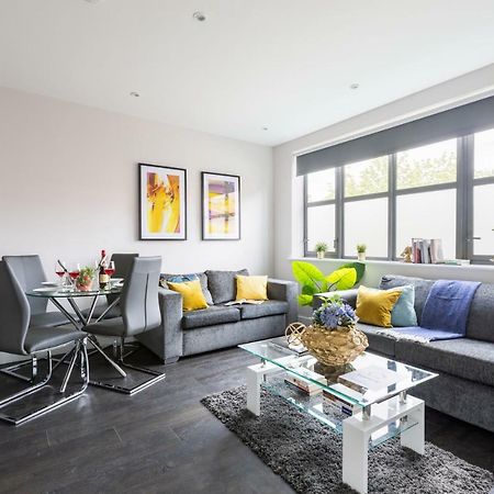 Homely - Watford Premier Apartments Exterior photo