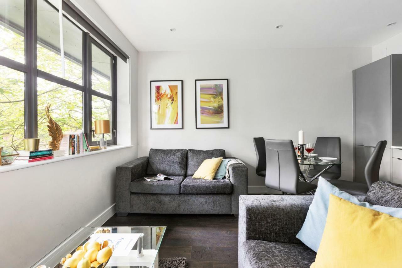 Homely - Watford Premier Apartments Exterior photo