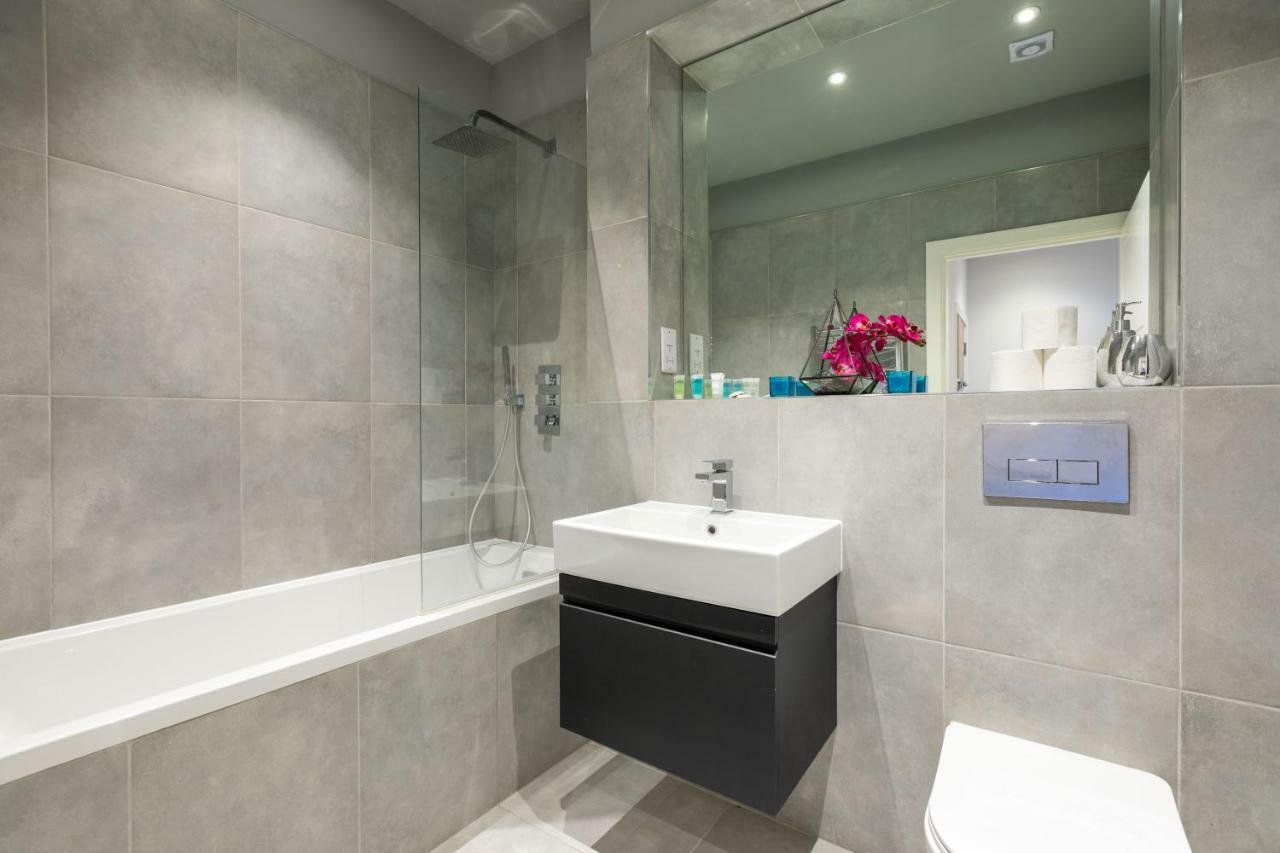 Homely - Watford Premier Apartments Exterior photo