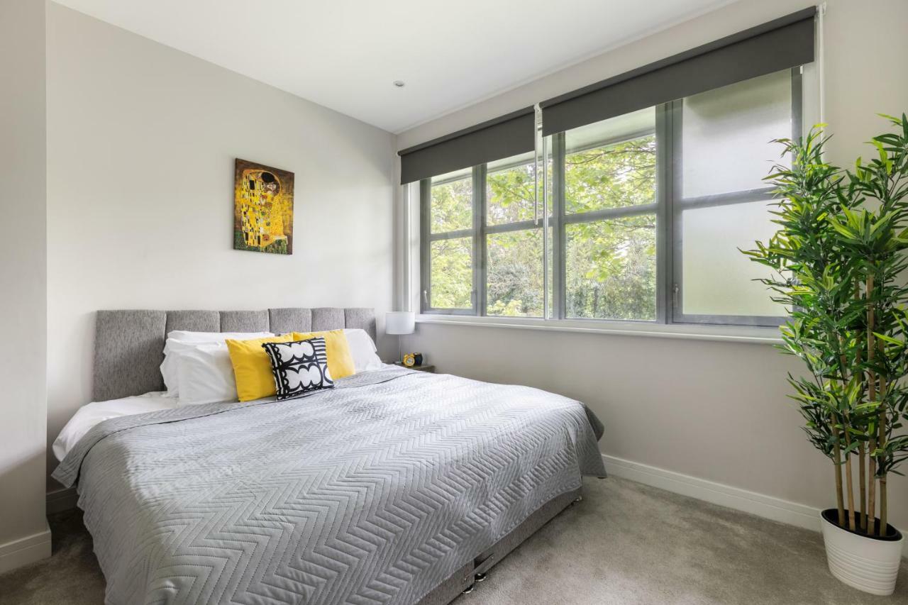 Homely - Watford Premier Apartments Exterior photo